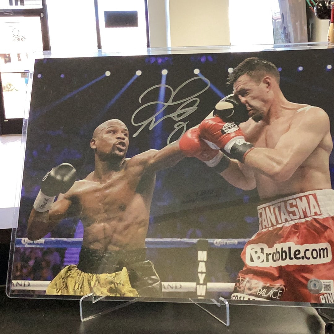 Floyd Mayweather Jr. (with Oscar Gonzalez) 11x14 Autographed Photo Beckett Auth